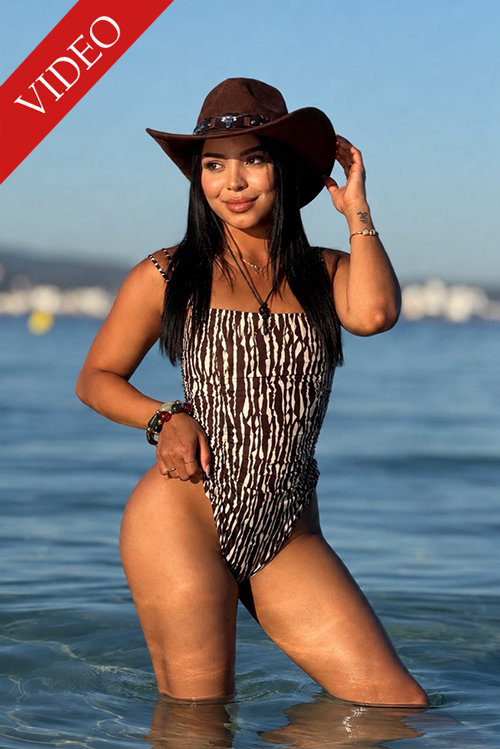 Ibiza tops - Escorts - SOPHIA Ibiza tops - Escorts - SOPHIA